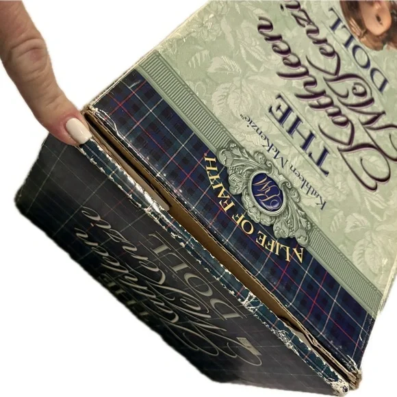 Life of Faith Doll Kathleen McKenzie in box - Picture 9 of 10